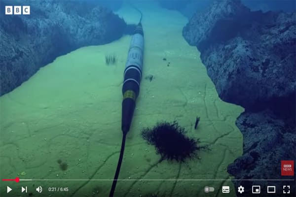 Cabos submarinos: como a internet atravessa os mares